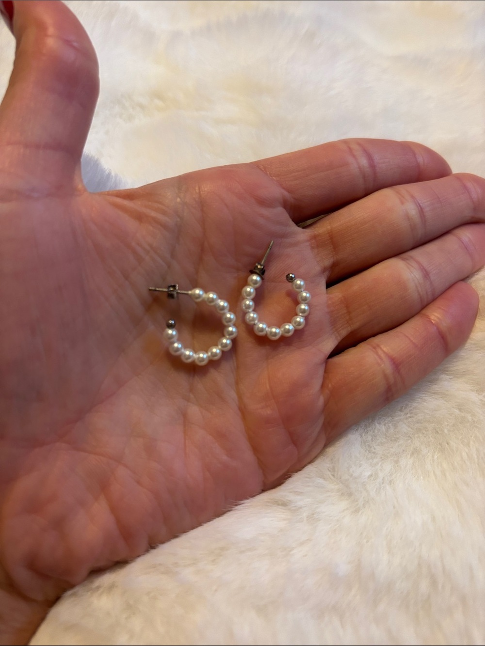 Pearl Beaded Hoop Earrings - White -